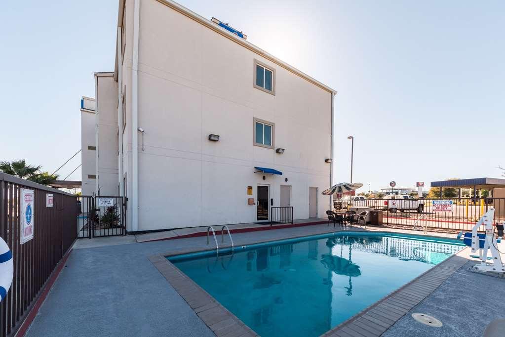 Hotel 6-eagle Pass, Tx - Lakeside