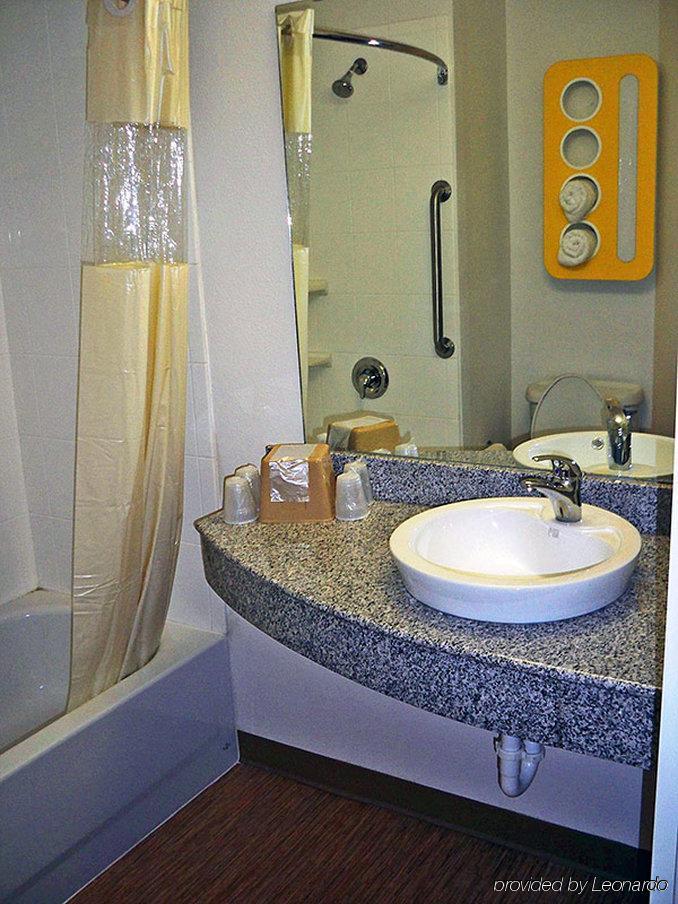 Hotel 6-eagle Pass, Tx - Lakeside